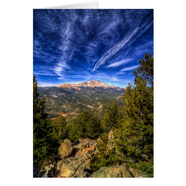 Pico de los piques y cielo azul (Frente)