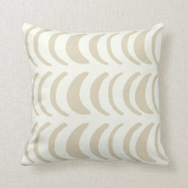 Piedra lunar almohada en decoración de vivero beig