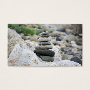 Piedras zen en la playa de Almería