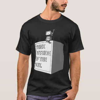 PIENSE FUERA EN de la camiseta de la CAJA