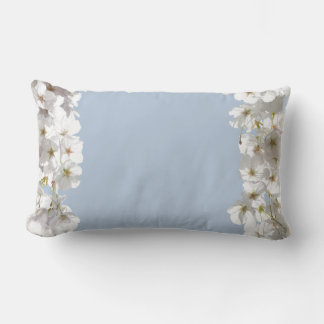 Pilar de flor blanca almohada de flores blancas