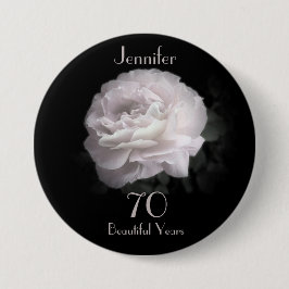 Pin botón rosa pálido de 70 años de edad