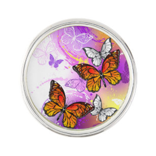 Pin Mariposas monarcas en fondo morado