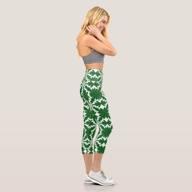Pine Mandala High Waisted Capri Leggings (Derecha)