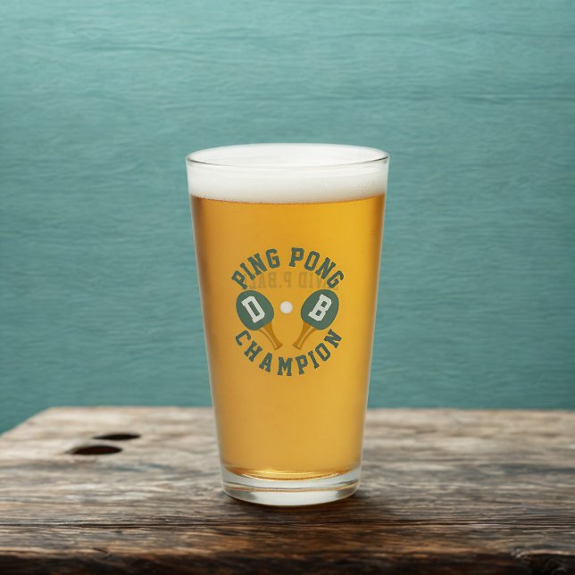 Ping Pong Champion Personalizado Pint Glass (For the Ping Pong Champion in your life. Just add their initials and name on the back)