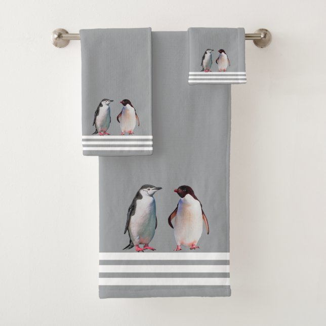 Pingüinos personalizados y tres rayas en gris clar (In situ)