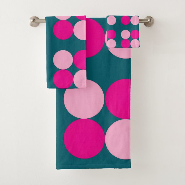 Pink Circles on Green Towel (In situ)