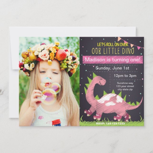 Pink Dino Skate Invitación de cumpleaños con foto (Anverso)