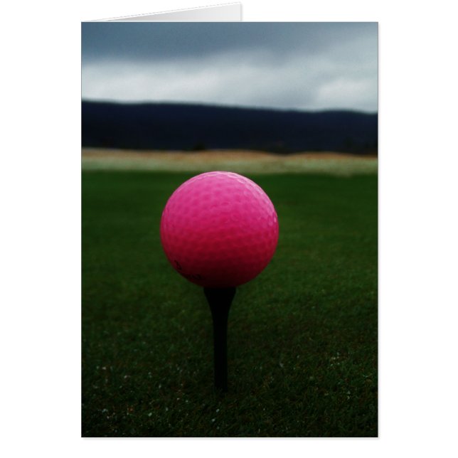 Pink Golf Ball en un campo de golf de montaña (Frente)