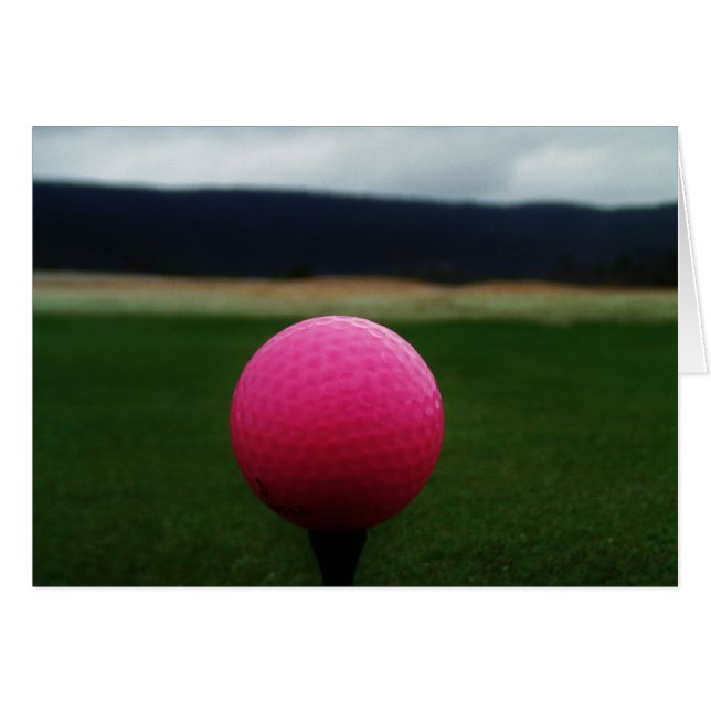 Pink Golf Ball en un campo de golf de montaña (Anverso (Horizontal))