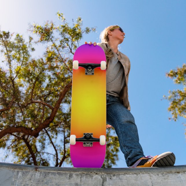 Pink Malibu Sunburst Skateboard (Exterior 1)