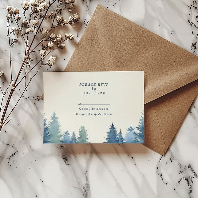 Pinos blandos bodas verdes rsvp (Soft pine trees wedding rsvp response card on top of a brown envelope.)