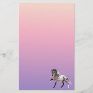 Pintar papel de la papelería para correr a caballo