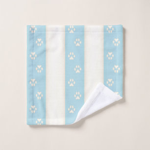 Pintura de perro pinta en franja blanca azul pálid
