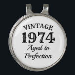 Pinza Para Gorra De Golf Funny 50th Birthday 1974 personalizado a la perfec<br><div class="desc">Gracioso 50 cumpleaños 1974 Años a la perfección personalizado clip de gorra de golf . Regalo deportivo personalizado para el marido, papá, abuelo, hermano, novio, compañero de trabajo, colega, empleado, profesor, entrenador, jugador, amigo, mamá, esposa, hermana, tía, abuela, jefe, etc. Diseño vintage de tipografía de letras grandes con cita graciosa....</div>
