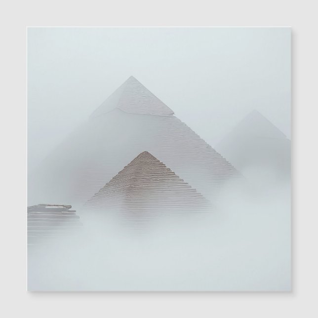 Pirámides en la Niebla (Anverso)