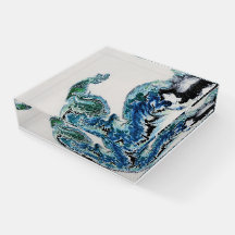 Dragón en las olas – Océano abstracto