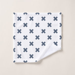 Pisos cruzados de color azul-gris sobre blanco