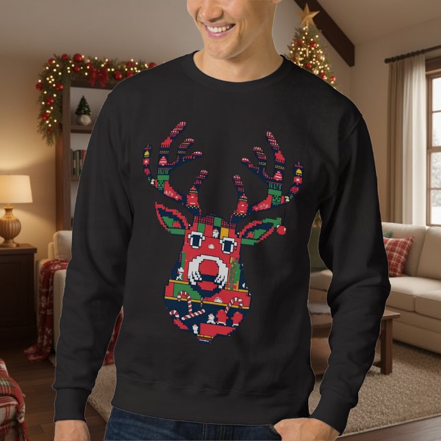 Pixel Reindeer Ugly Sweater Christmas Sweatshirt (Subido por el creador)