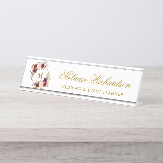 Placa De Nombre Acuarela Burgundy Floral Wreath Gold Monograma (Anverso)
