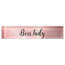 Dama de jefe rayado rosado brillante