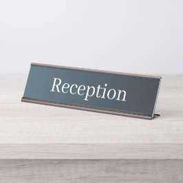 Placa de nombre de la recepción