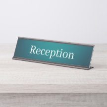 Placa de nombre de la recepción