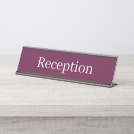 Placa de nombre de la recepción