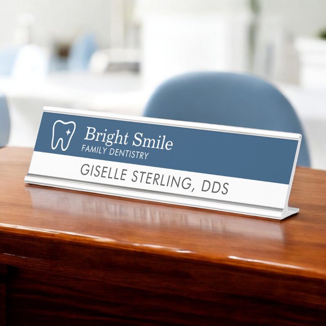 Placa De Nombre Dentist Tooth Logo Navy Blue Modern Office (Subido por el creador)