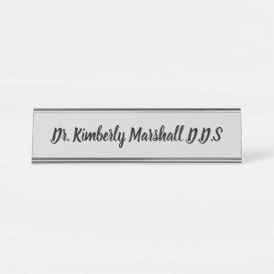 Placa De Nombre Dentista Gray Script