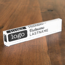 Diseño empresarial básico con logotipo y empleado