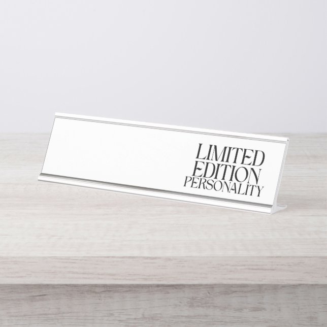 Placa De Nombre Edición Limitada Personalidad Tipografía Sarcástic (Anverso)