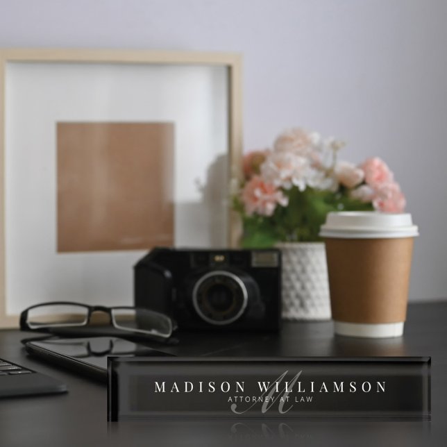 Placa De Nombre Elegant Minimal Executive Name & Monogram Black (Subido por el creador)
