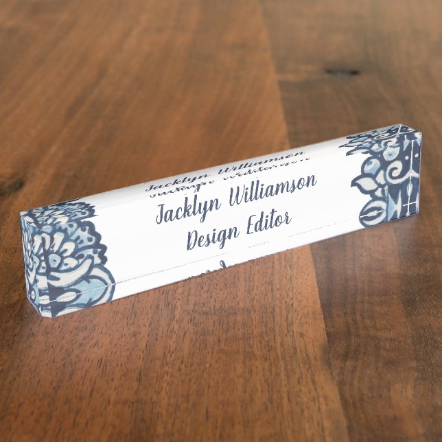 Placa De Nombre Elegante Delft Blue Floral Blanca Personalizada (Lateral)