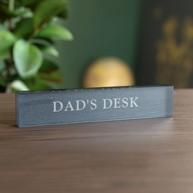 Placa De Nombre Elegante tablero de imitación gris de piel de papa (If you're looking for a gift for your dad and he has a desk - boom! Here's his desk name plate! )