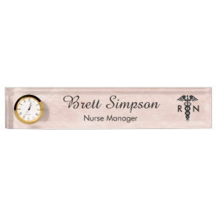 Placa De Nombre Enfermera profesional de categoría elegante rosa
