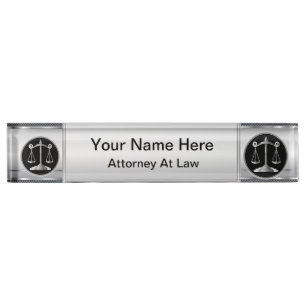 Placa De Nombre Escalas de la ley el del abogado de la justicia