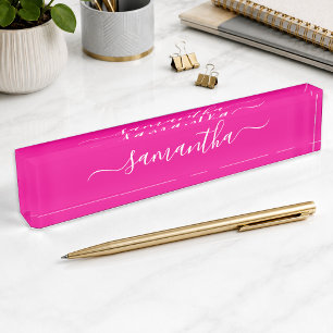 Placa De Nombre Firma femenina rosa y blanca