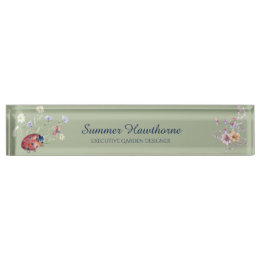 Placa De Nombre Floral Ladybug Botanage Core Sage Green