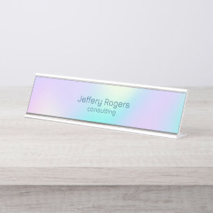 Placa De Nombre Fondo holográfico de colores claros