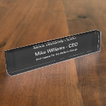 Placa De Nombre Funny Office Company CEO Desk Desk Name Plate<br><div class="desc">La graciosa placa de nombre de la oficina para el jefe de la empresa o el director general del negocio diseñado en negro clásico con la capacidad de personalizar tanto el nombre como el cargo, e incluso cambiar el mensaje si lo desea. Es un gran regalo ejecutivo para el jefe....</div>