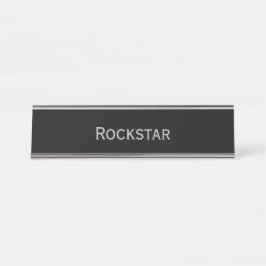 Placa De Nombre Funny Pun 'Rockstar' de plata negra