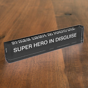 Placa De Nombre Héroe divertido de la oficina