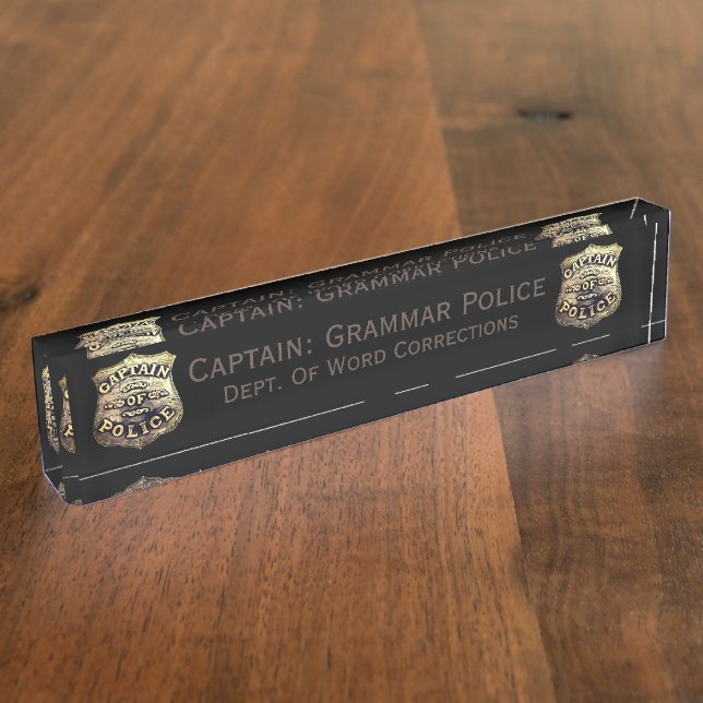 Placa De Nombre La policía negra de la gramática Humor (Lateral)