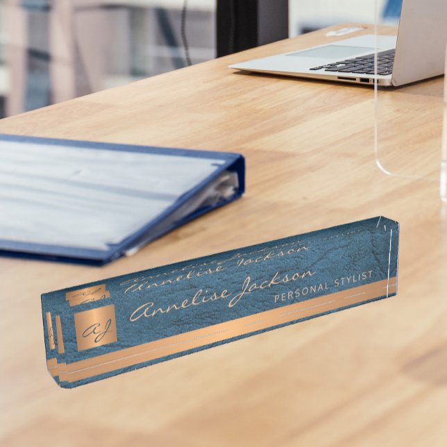Placa De Nombre Lujo elegante oro de cuero azul monogramado (Subido por el creador)