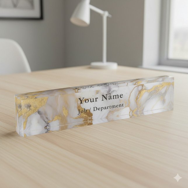 Placa De Nombre Mármol blanco y dorado en el escritorio (Gold and white marble effect office desk name plate.)