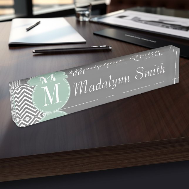 Placa De Nombre Monograma del Personalizado de Chevrras verdes de  (Personalized Name Plate for the Office, School or Home)