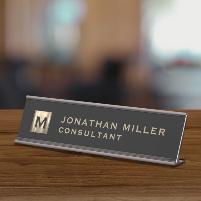 Placa De Nombre Monograma negro y oro personalizado (Subido por el creador)