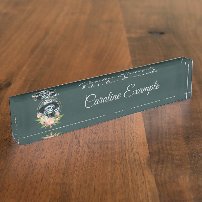 Placa De Nombre Mujer asombrosa con un impresionante maquillaje de (Lateral)