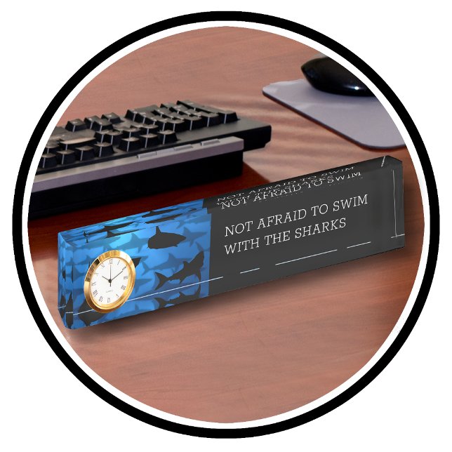 Placa De Nombre Nadar Con La Oficina Ejecutiva De Los Tiburones (Subido por el creador)